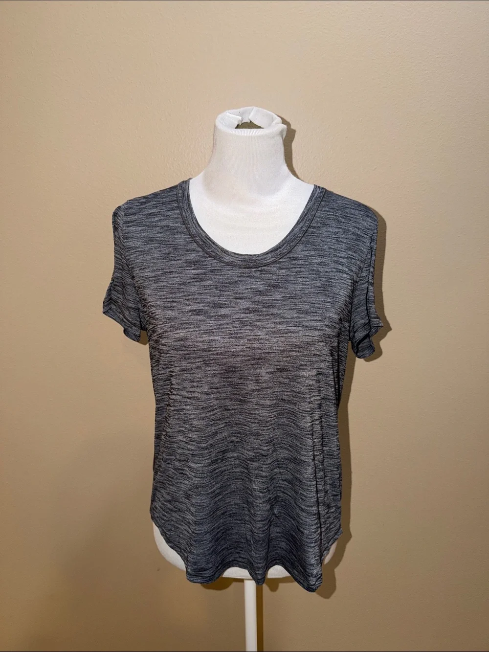 Lululemon Tee